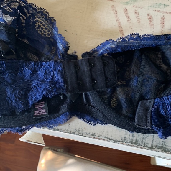 Bra - Picture 2 of 3